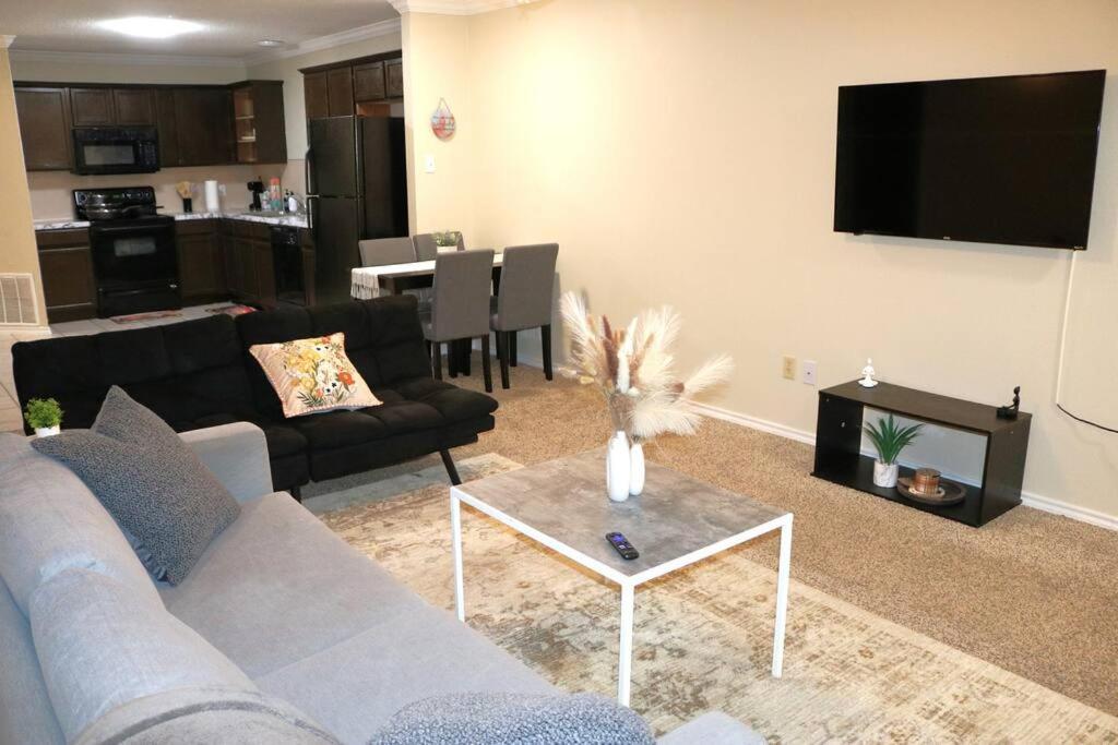 Lubbock Haven 3Beds, 3 Bathsアパートメント エクステリア 写真