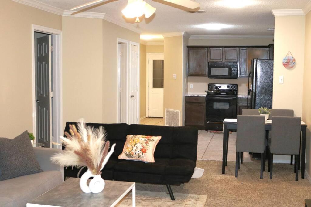 Lubbock Haven 3Beds, 3 Bathsアパートメント エクステリア 写真