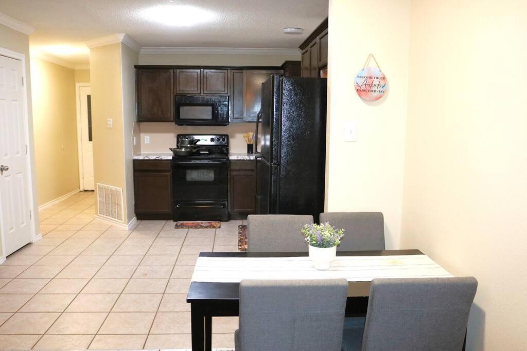 Lubbock Haven 3Beds, 3 Bathsアパートメント エクステリア 写真