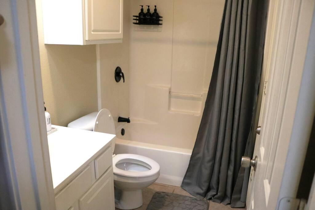 Lubbock Haven 3Beds, 3 Bathsアパートメント エクステリア 写真