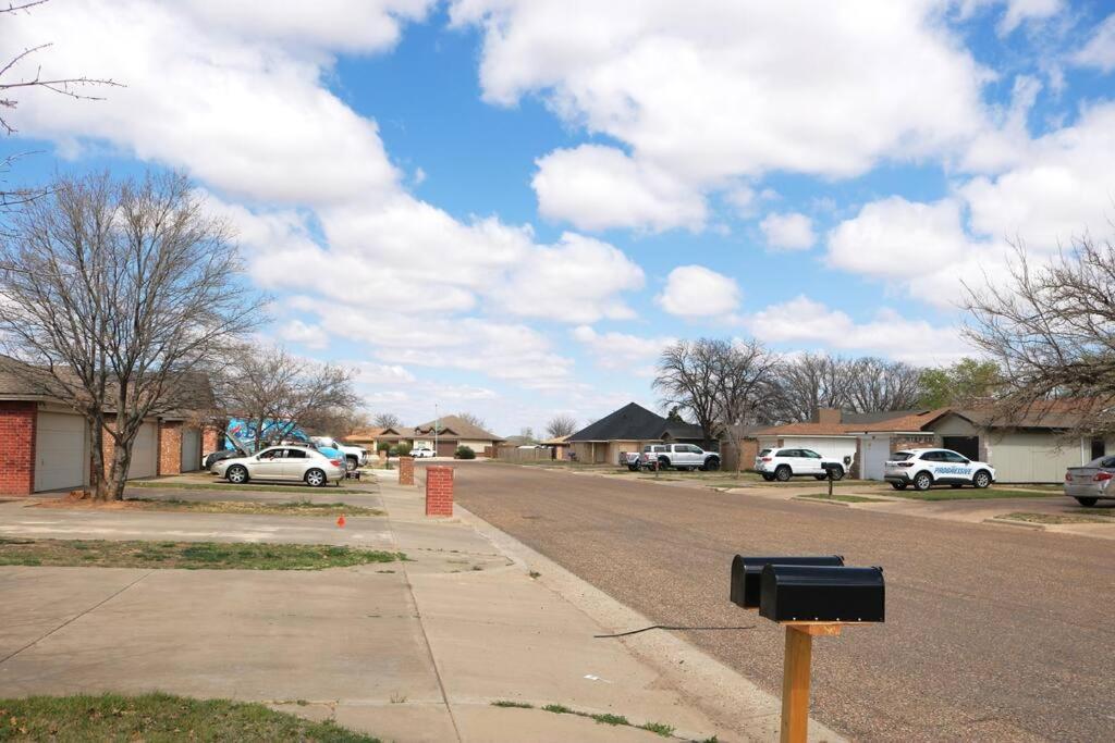 Lubbock Haven 3Beds, 3 Bathsアパートメント エクステリア 写真