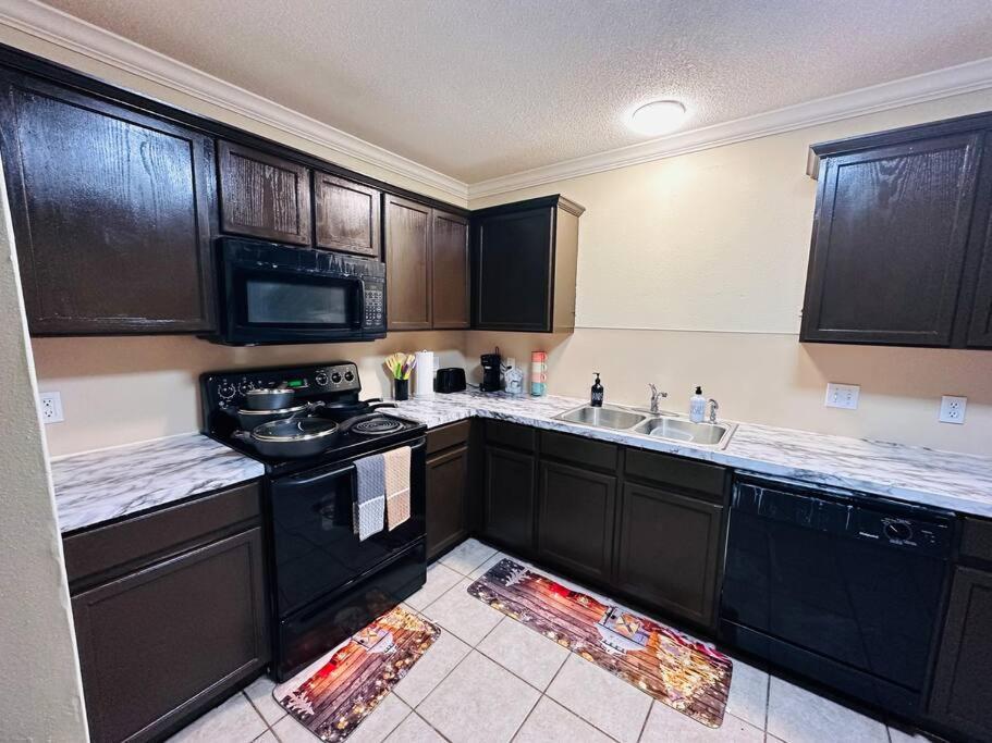 Lubbock Haven 3Beds, 3 Bathsアパートメント エクステリア 写真