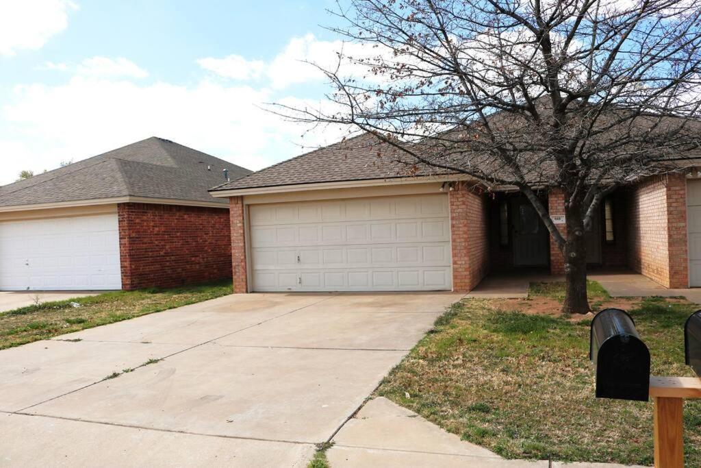 Lubbock Haven 3Beds, 3 Bathsアパートメント エクステリア 写真